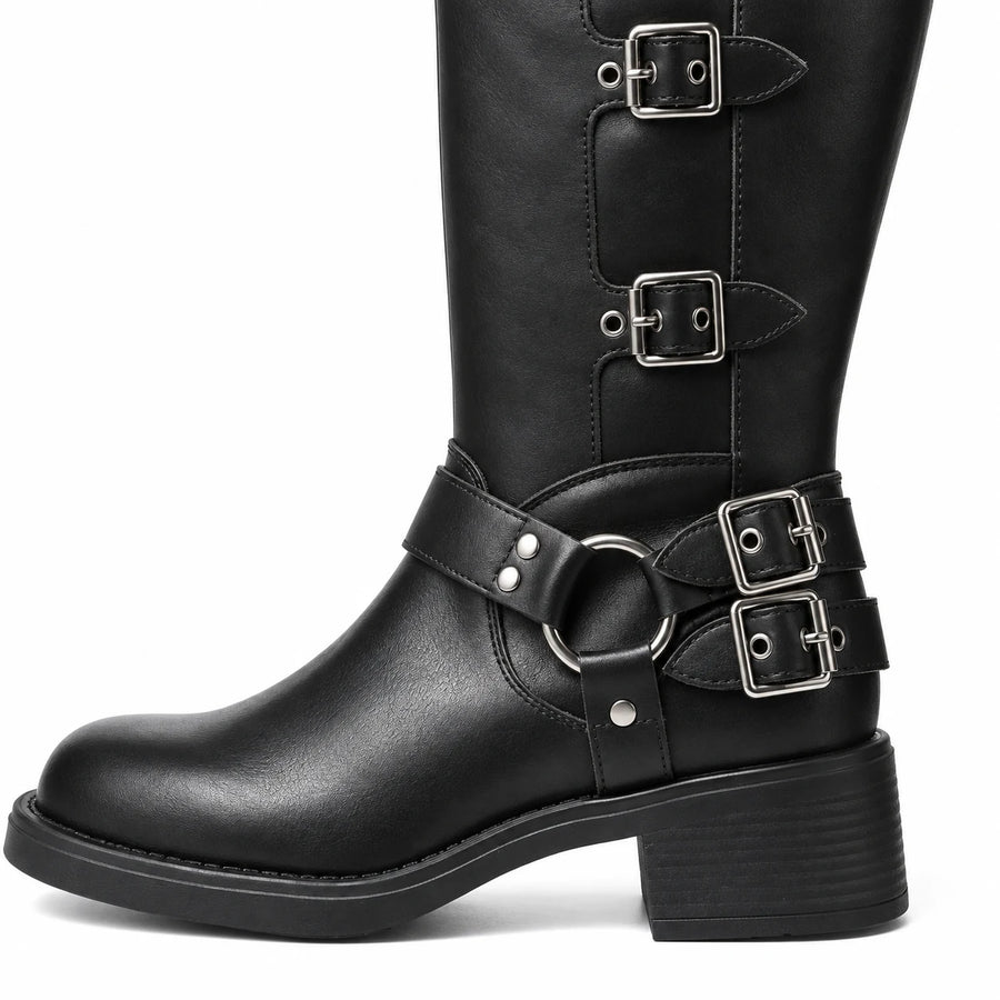 Close-up of the harness ring, ankle straps and buckle details